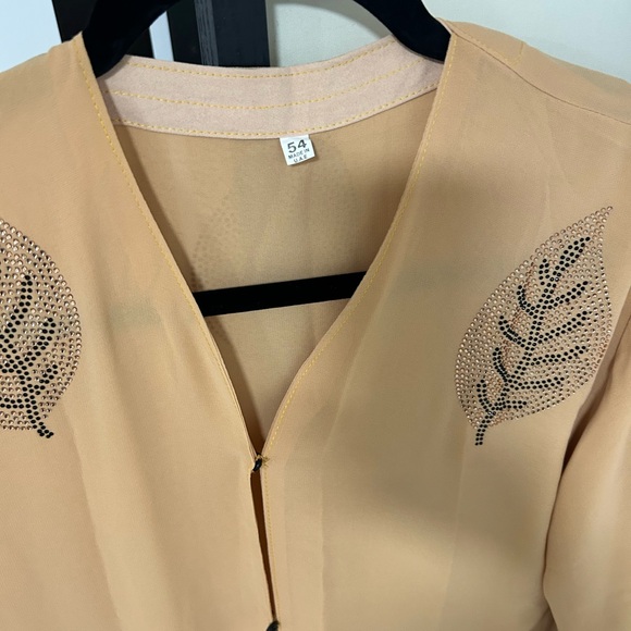 Elegant Abaya with matching Scarf - Picture 5 of 5